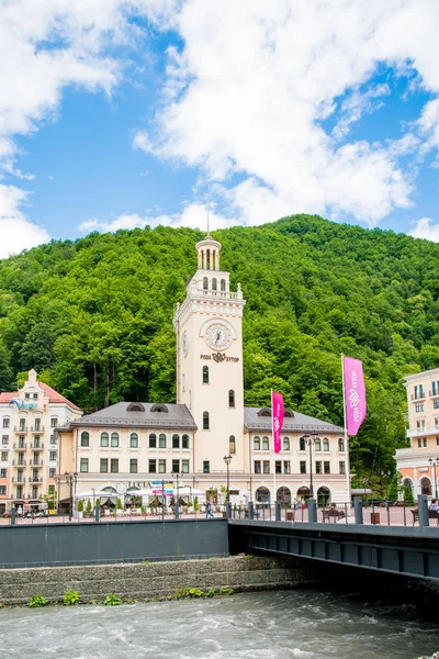 Sochi, Russia - Juny 21, 2017: Rosa Khutor Clock tower and infra — Stock Photo, Image