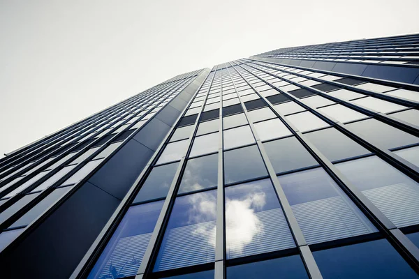 Ofis binası İş binası. Binanın dışı