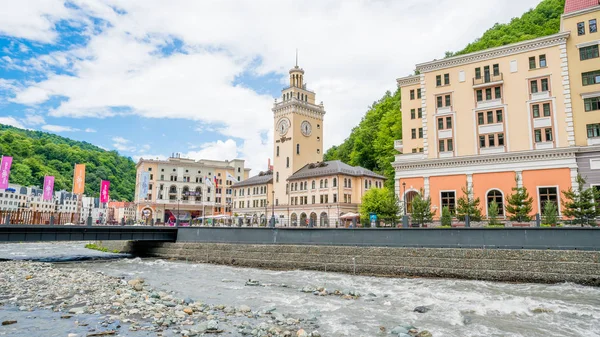 Sochi, Rusya Federasyonu - Haziran 21, 2017: Rosa Khutor Alpine Resort. Krasna