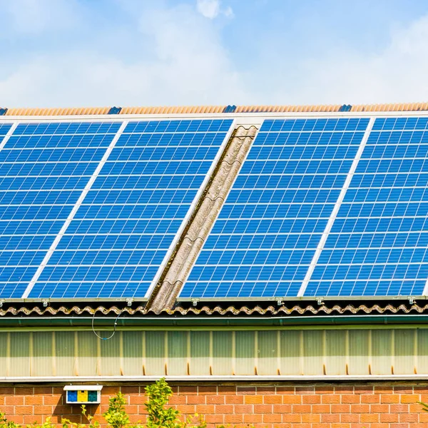 Solar panel on a roof of a house.  alternative energy photovolta — Stock Photo, Image