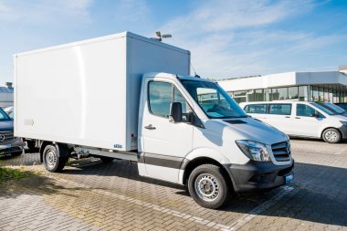 Mönchengladbach, Almanya - 30 Nisan 2017: Mercedes Benz showro