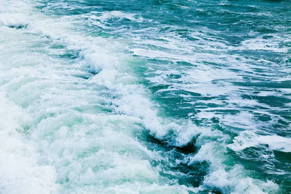 Vista da tempestade do mar. Bela paisagem marítima — Fotografia de Stock