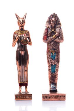 Mısır kediler ve pharaon beyaz zemin üzerinde. Mısır pharao