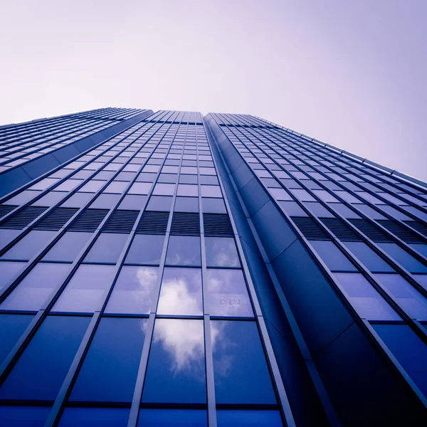 Modern business skyscrapers. Office building close up. modern  g — Stock Photo, Image