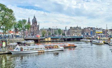 Amsterdam, Hollanda - 05 Eylül 2017: tekne turist 