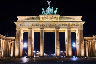 Brandenburger Tor (Brandenburg Kapısı) panorama, ünlü ben