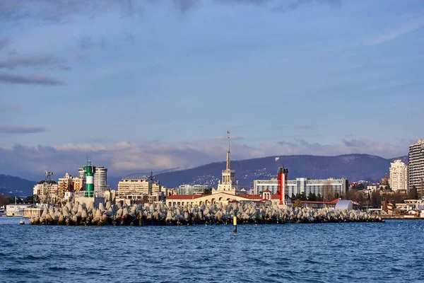 Sochi Limanı manzarası. Rusya