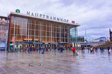 Köln, Almanya - 16 Kasım 2016: Merkez tren istasyonunda CI