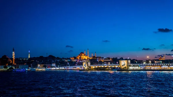 Istanbul moskee in de nacht-Turkije — Stockfoto