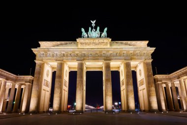 Brandenburger Tor (Brandenburg Kapısı) panorama, ünlü ben
