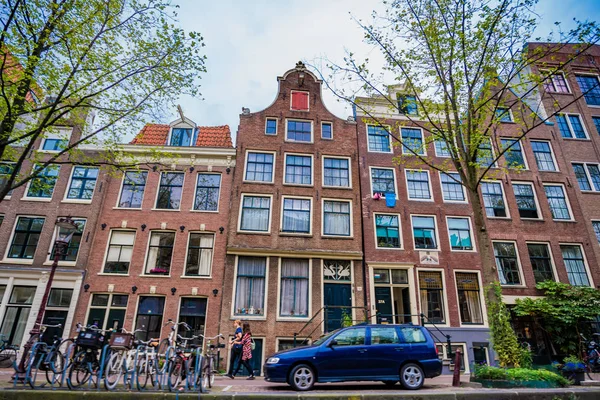 Amsterdam, Nederland, 5 September 2017: Canal in Amsterd — Stockfoto