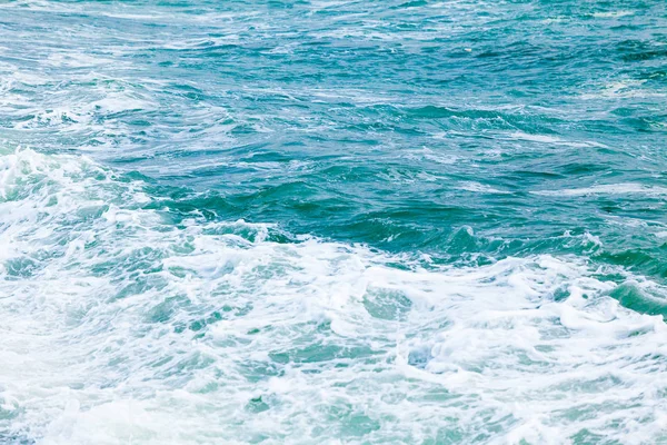 海の波。波の海の水の背景。S の美しい景色 — ストック写真