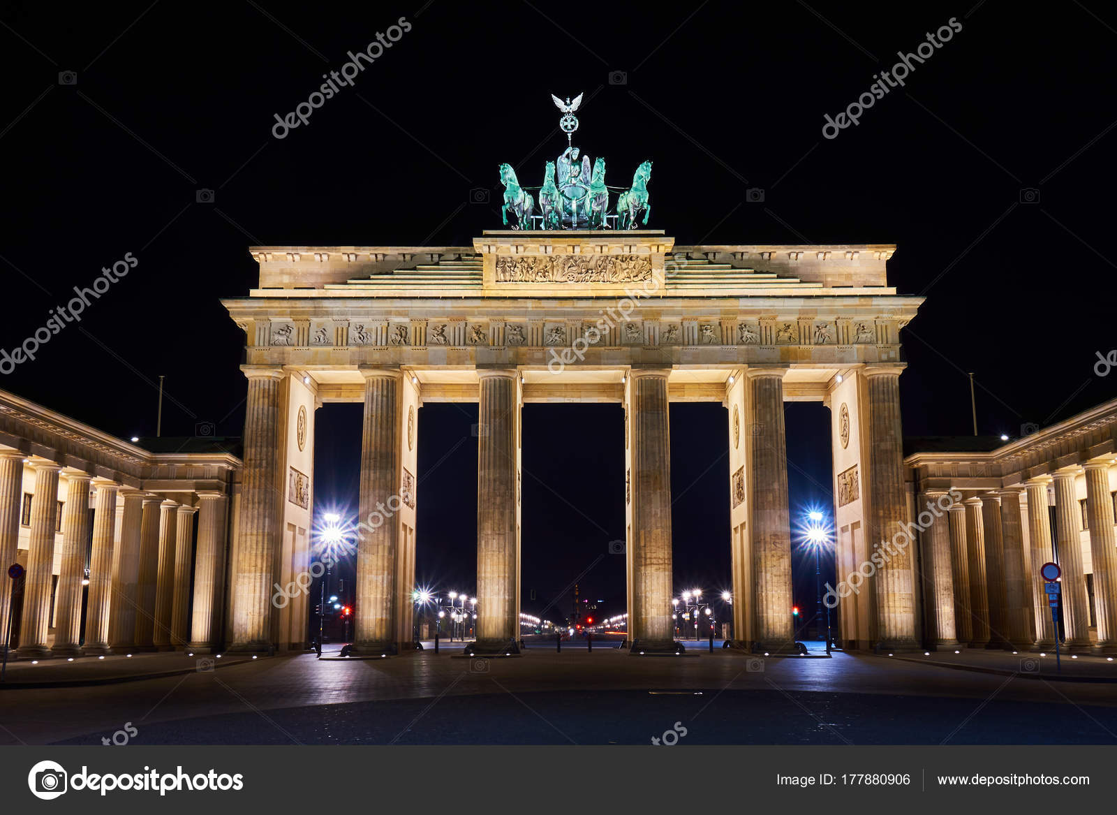 Brandenburger Tor Modellbausatz - Maßstab 1:160 Von Schreiber