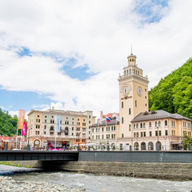 Sochi, Rusya Federasyonu - Haziran 21, 2017: Rosa Khutor Alpine Resort. Krasna