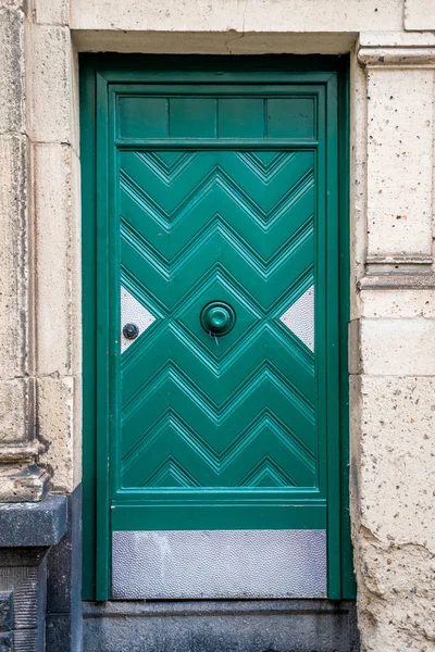 Entrance door to modern  house — Stock Photo, Image