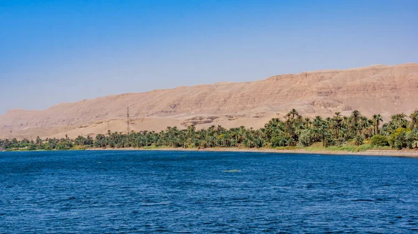 Der Nil in Ägypten. Leben auf dem Nil — Stockfoto