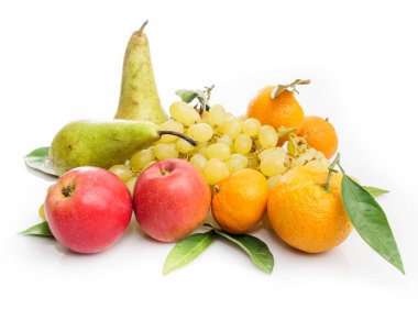 beyaz izole meyve. farklı taze meyve kümesi