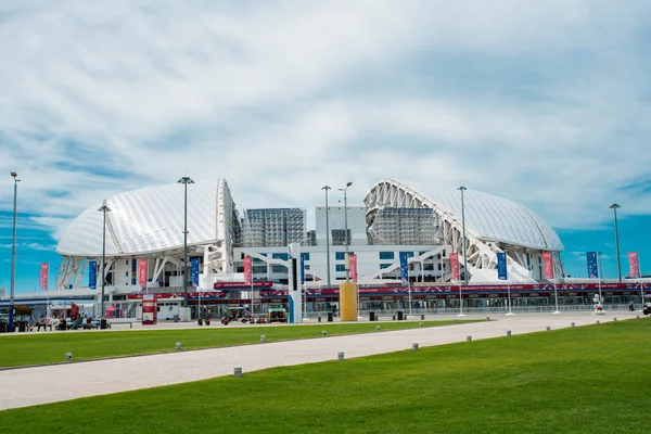 SOCHI, RUSIA - 18 DE JUNIO DE 2017: Estadio "Fisht" en el Pa Olímpico — Foto de Stock