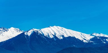 Kafkas Dağları. Kışın kar ile Dağları