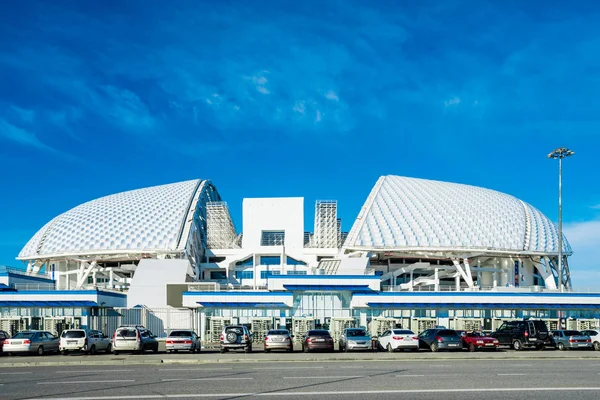 SOCHI, RUSIA - 12 DE DICIEMBRE DE 2017: Vista del estadio Fisht i — Foto de Stock