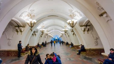Moskova, Rusya - 22 Kasım 2016: Arbatskaya metro istasyonu. Bu