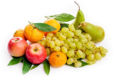 beyaz izole meyve. farklı taze meyve kümesi