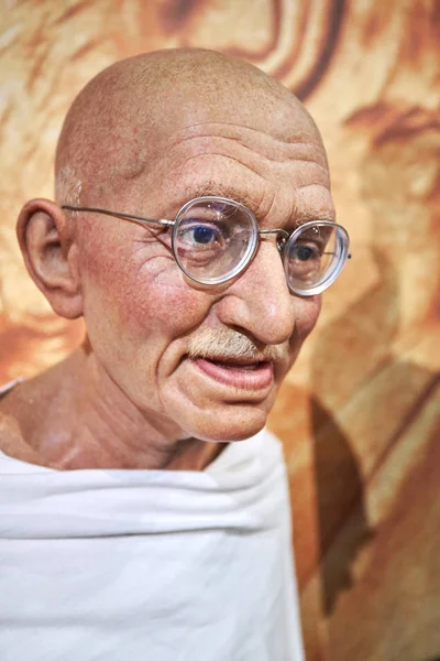 Amsterdam, Netherlands - September 05, 2017: Mahatma Ghandi Mada — Stock Photo, Image