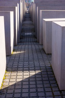 Berlin Yahudi soykırımı Anıtı