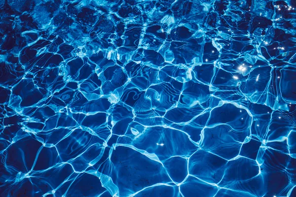 Absztrakt kék hullámok háttér. medence víz — Stock Fotó