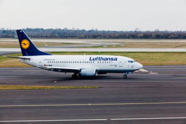 Almanya, Düsseldorf - 12 Mart 2011: uçak hat Lufthansa Ai