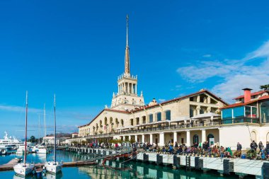 Soçi, Rusya - 27 Ocak 2018: Sea Port Sochi. anglers bir