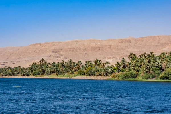 Der Nil in Ägypten. Leben auf dem Nil — Stockfoto