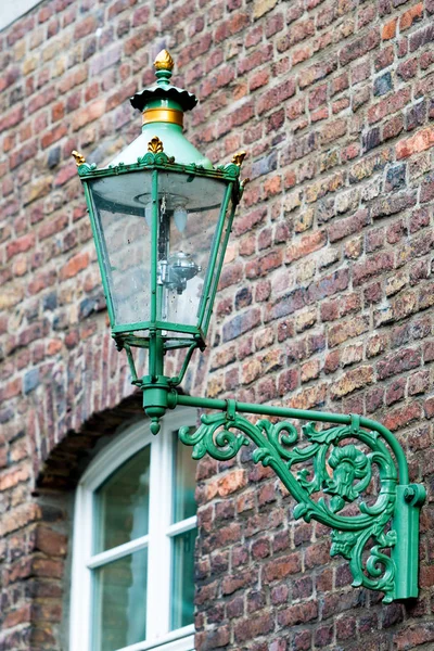 Des lampadaires. Vieux lampadaire — Photo