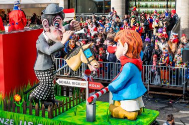 Köln, Almanya - 12 Şubat 2018: Karnaval geçit Tarih Februar