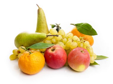 Taze meyve. egzotik meyveler üzerinde beyaz izole