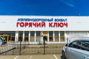 Goryachiy Klyuch, Rusya Federasyonu - 07 Nisan 2018: Tren istasyonuna gitmek