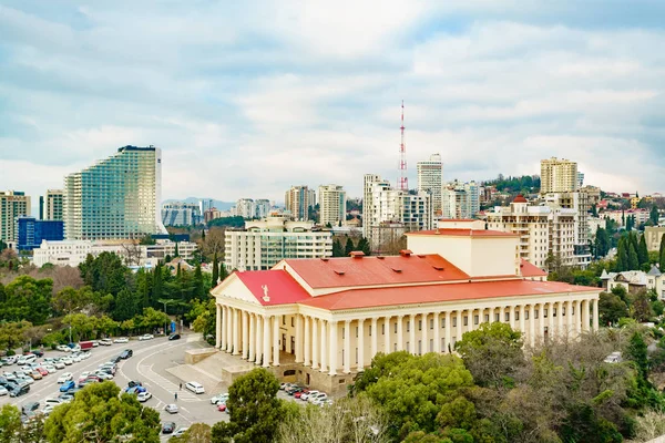 Sochi, RUSSIA - 06 gennaio 2018: il teatro invernale di Sochi — Foto Stock