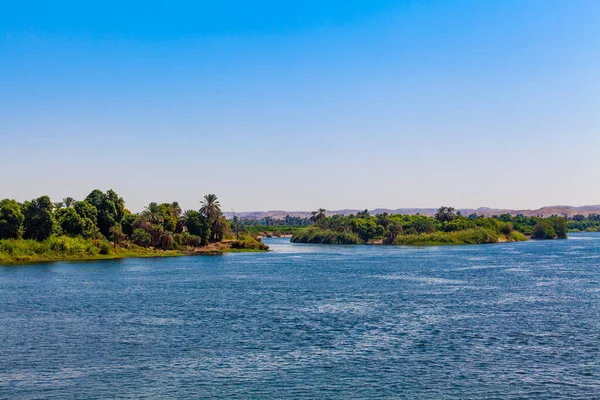 Vista do rio Nilo em Luxor, Egito — Fotografia de Stock