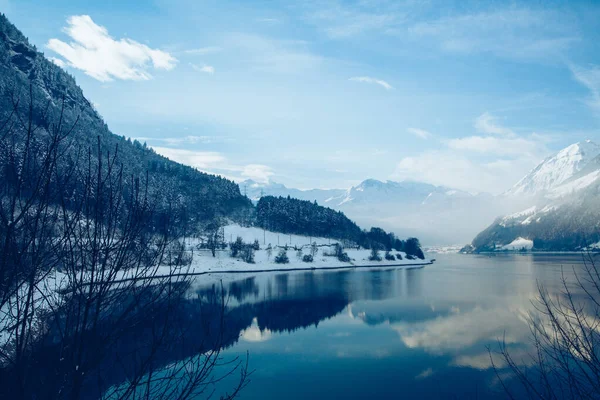 Πανοραμική θέα του όμορφου λευκού χειμώνα στις Άλπεις — Φωτογραφία Αρχείου