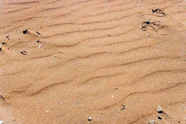 Красивые песчаные дюны в пустыне — стоковое фото
