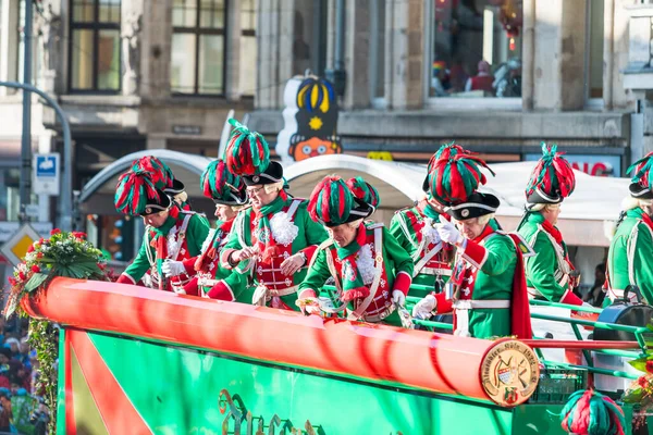 Köln, Almanya - 12 Şubat 2018: Rosenmontag Geçidi ( 