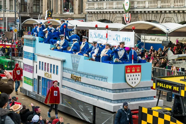 Colonia, Alemania - 12 de febrero de 2018: Rosenmontag Parade (la —  Fotos de Stock