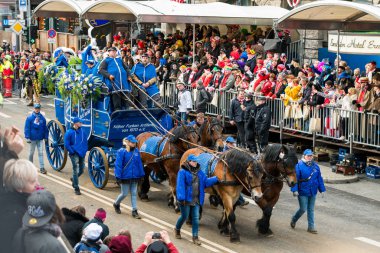 Köln, Almanya - 12 Şubat 2018: Rosenmontag Geçidi ( 