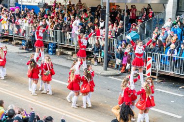 Köln, Almanya - 12 Şubat 2018: Kimliği belirsiz kişiler