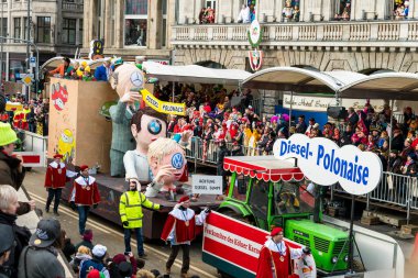 Köln, Almanya - 12 Şubat 2018: Kimliği belirsiz kişiler