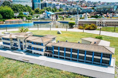 İstanbul, Türkiye-12 Temmuz 2017: Pertevniyal Lisesi 'nin kopyası. Miniatürk Parkı İstanbul 'da bulunuyor