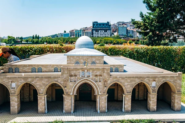 Istambul, Turquia - 12 de julho de 2017: a cópia reduzida da mesquita Al Aqsa. Miniaturk Park localizado em Istambul Imagem De Stock