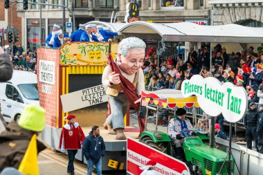 Köln, Almanya - 12 Şubat 2018: Rosenmontag Geçidi ( 