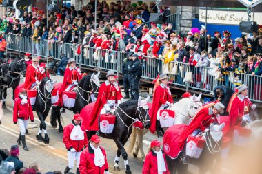 Köln, Almanya - 12 Şubat 2018: Rosenmontag Geçidi ( 