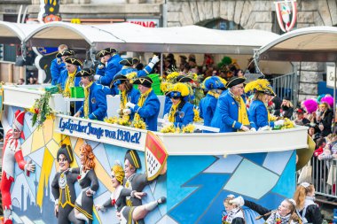 Köln, Almanya - 12 Şubat 2018: Kimliği belirsiz kişiler